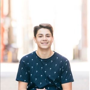 Meet your Posher, Leon